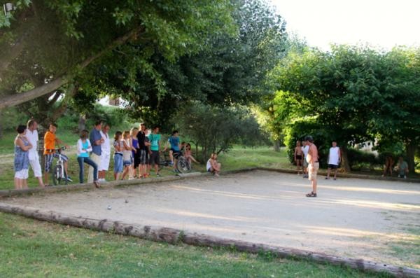Concours de pétanque