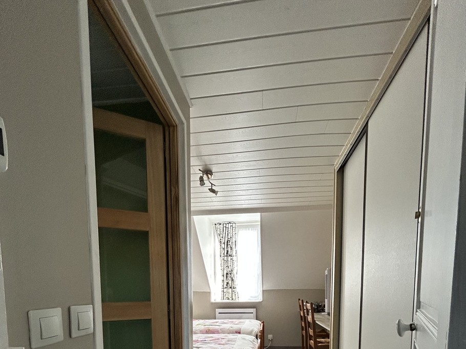 Entrance to the 2nd floor