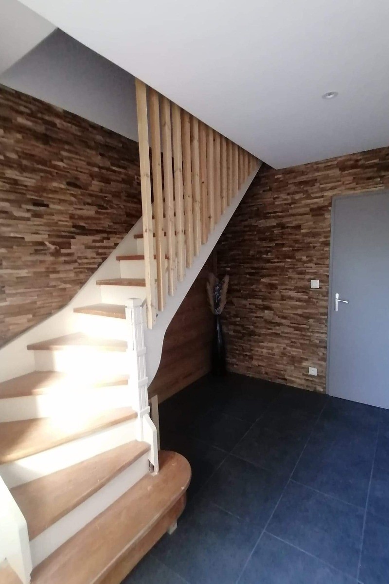 Rez-de-chaussée avec accès à l'étage- Au coin des Fées