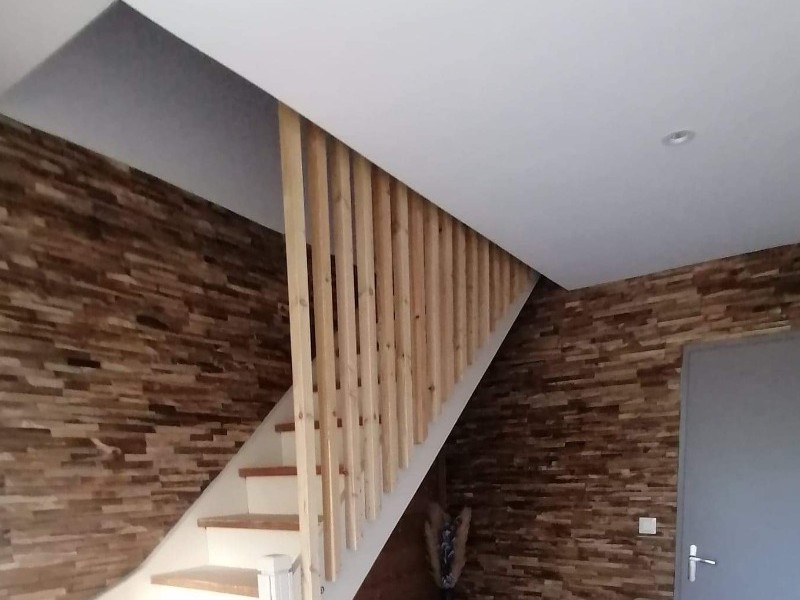 Rez-de-chaussée avec accès à l'étage- Au coin des Fées