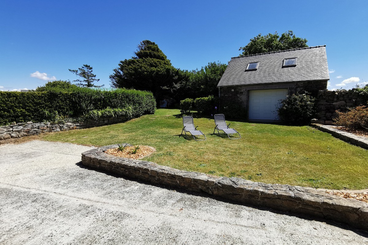 Jardin privatif avec abri