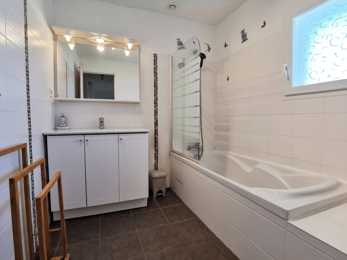 Etage: Salle de bain