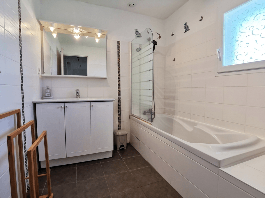 Etage: Salle de bain