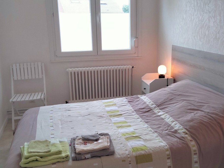 2ème chambre lit 140