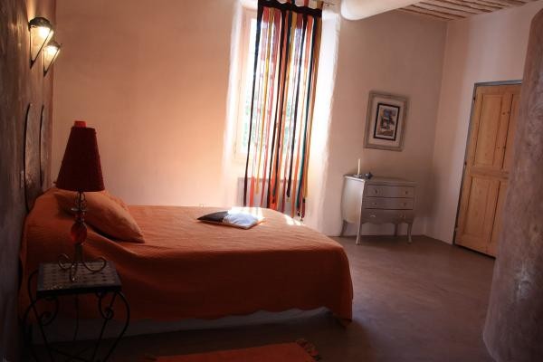 Chambre 1 avec wc et salle de bain