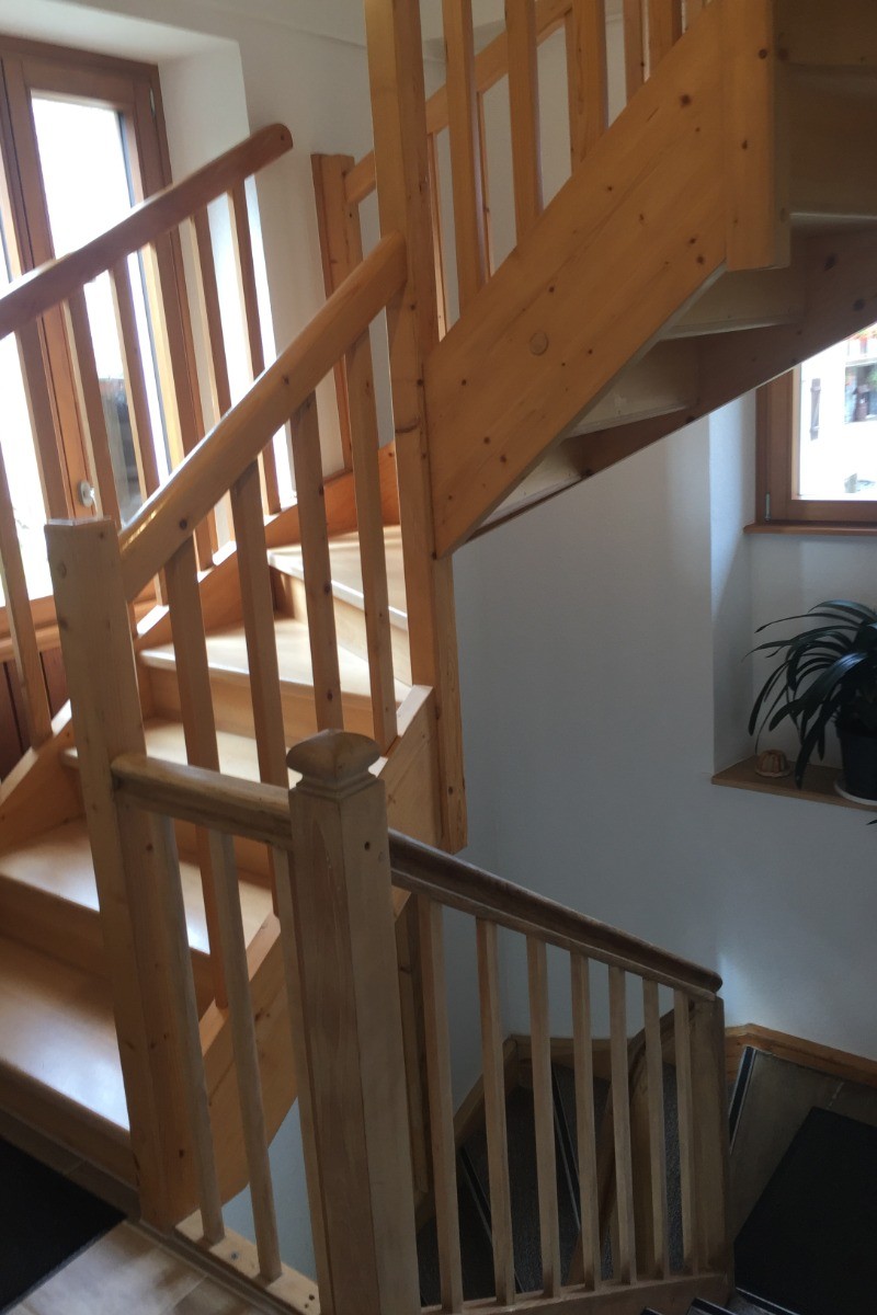 Escalier du 1er au 2 ème étage