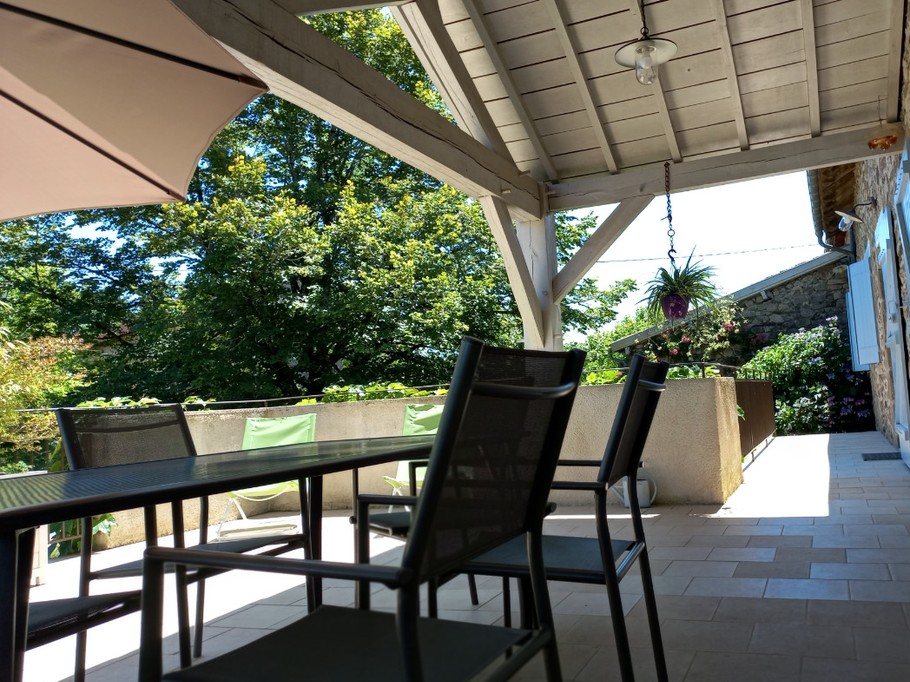 terrasse couverte à l'Est