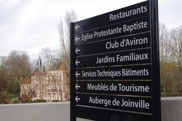 Accès au gîte par le pont de Joinville et le Quai de la Marne