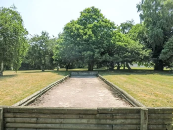 TERRRAIN DE PETANQUE