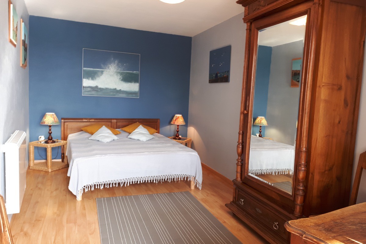 La grande chambre 'Océan' avec accès à la terrasse couverte