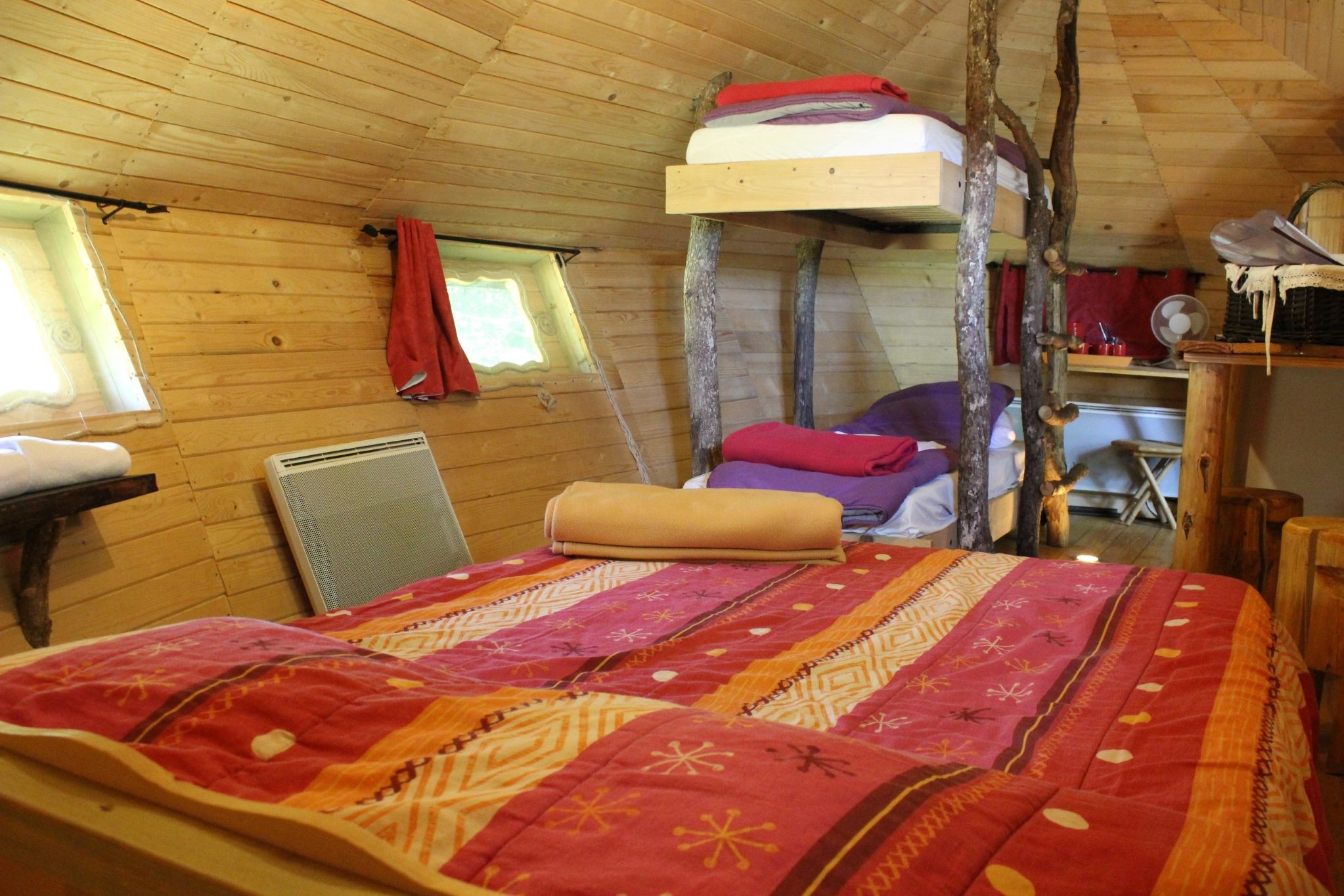 Cabane dans les arbres pour 4 personnes, Défi Planet, Dienné, Vienne
