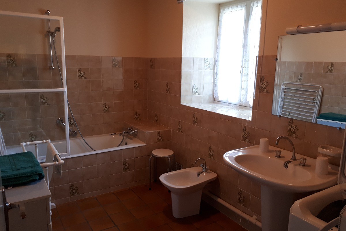 Salle de bains au RDC