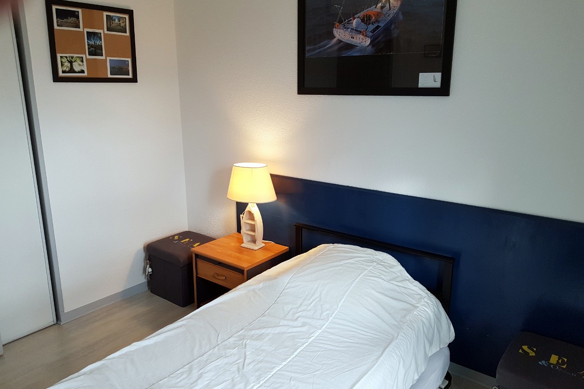 La chambre côté jardin avec 2 lits gigogne