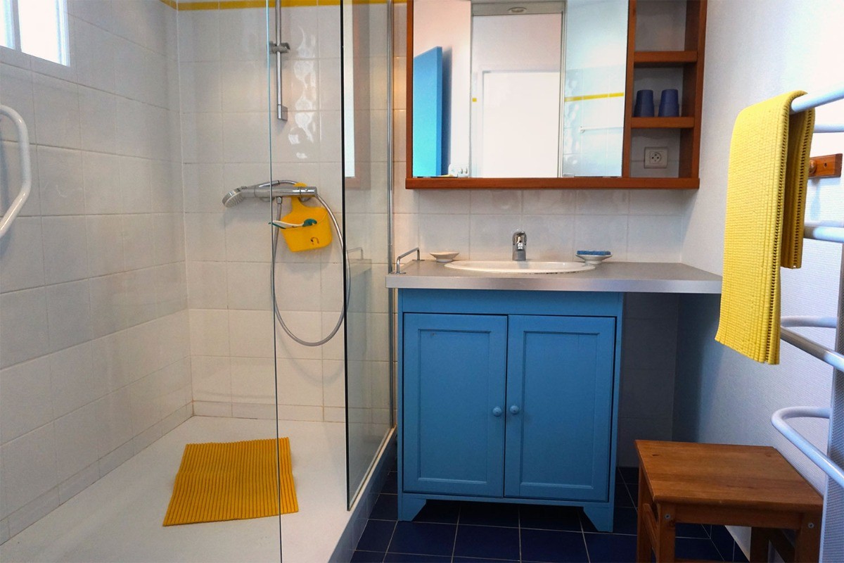 salle de bain réorganisée