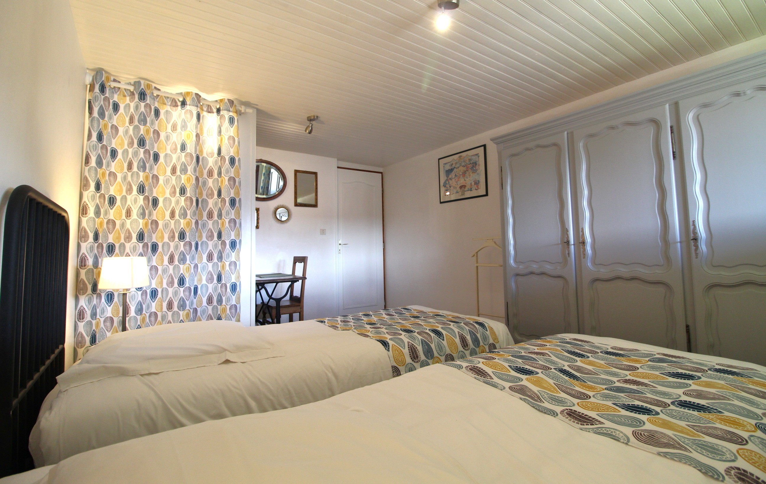 Chambre n°2 RDJ - Chalet de Grany, indépendant, avec vue panoramique sur le lac de Gérardmer