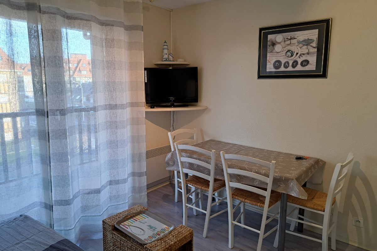 Location de vacances Villers sur mer pièce de vie