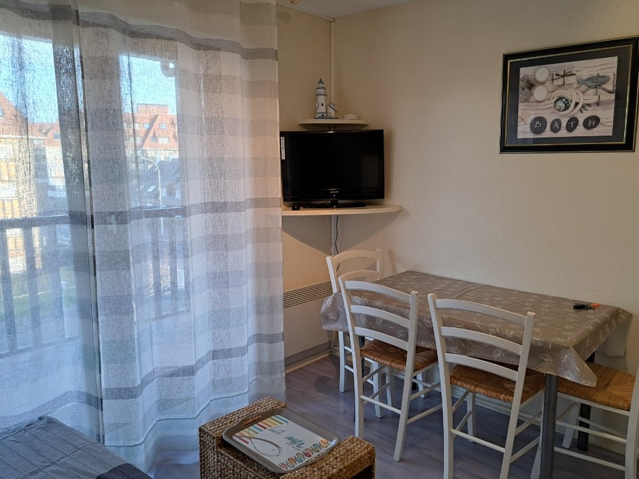 Location de vacances Villers sur mer pièce de vie