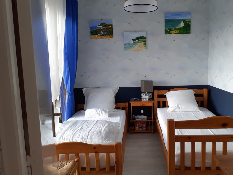 la chambre avec 2 lits de 90