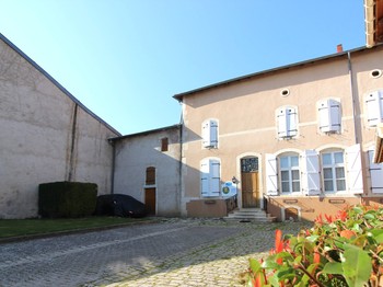Maison d’Hôtes de Charme du XVIIIᵉ siècle, à Maizières