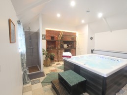 Jacuzzi
