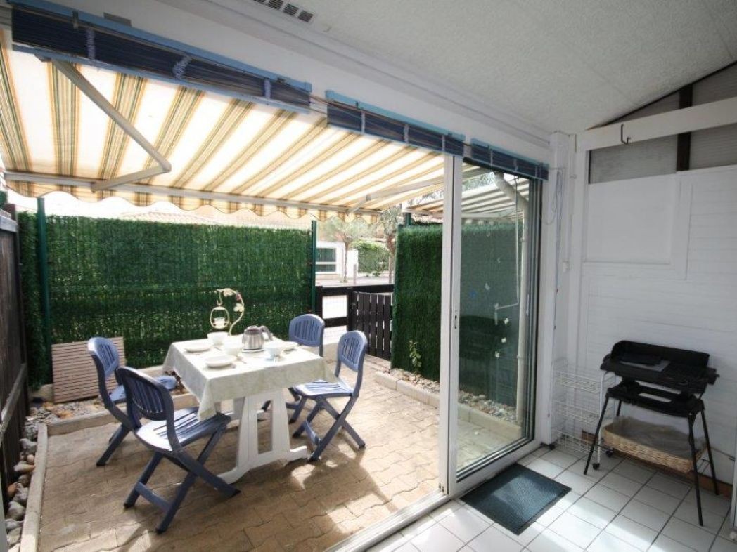 MAISONNETTE FRONTIGNAN 2 CHAMBRES – VACANCES 5 PERSONNES, PLAGE ET COUR PRIVÉE