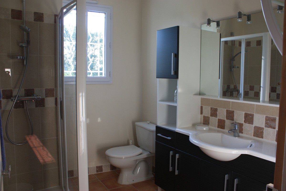 Salle de bains à l'étage