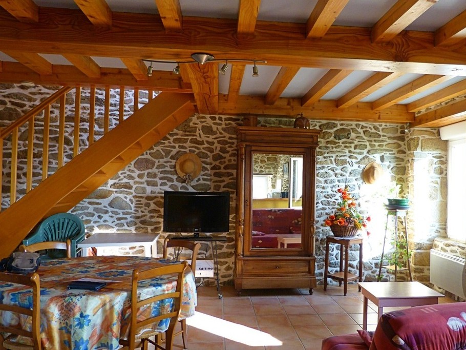 Location Mme Thebault - salon séjour - Maison 4 personnes en campagne entre Dinan et les magnifiques plages de St Jacut de la Mer