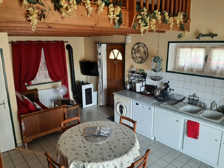"La Petite Eau" holiday cottage in Charbonnier-les-Mines, near Issoire, Puy-de-Dôme: Living room