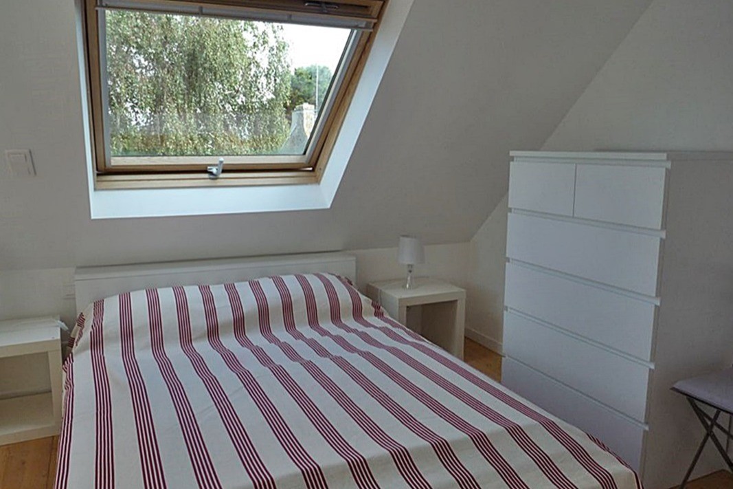 Etage: Chambre avec lit 140 en mezzanine