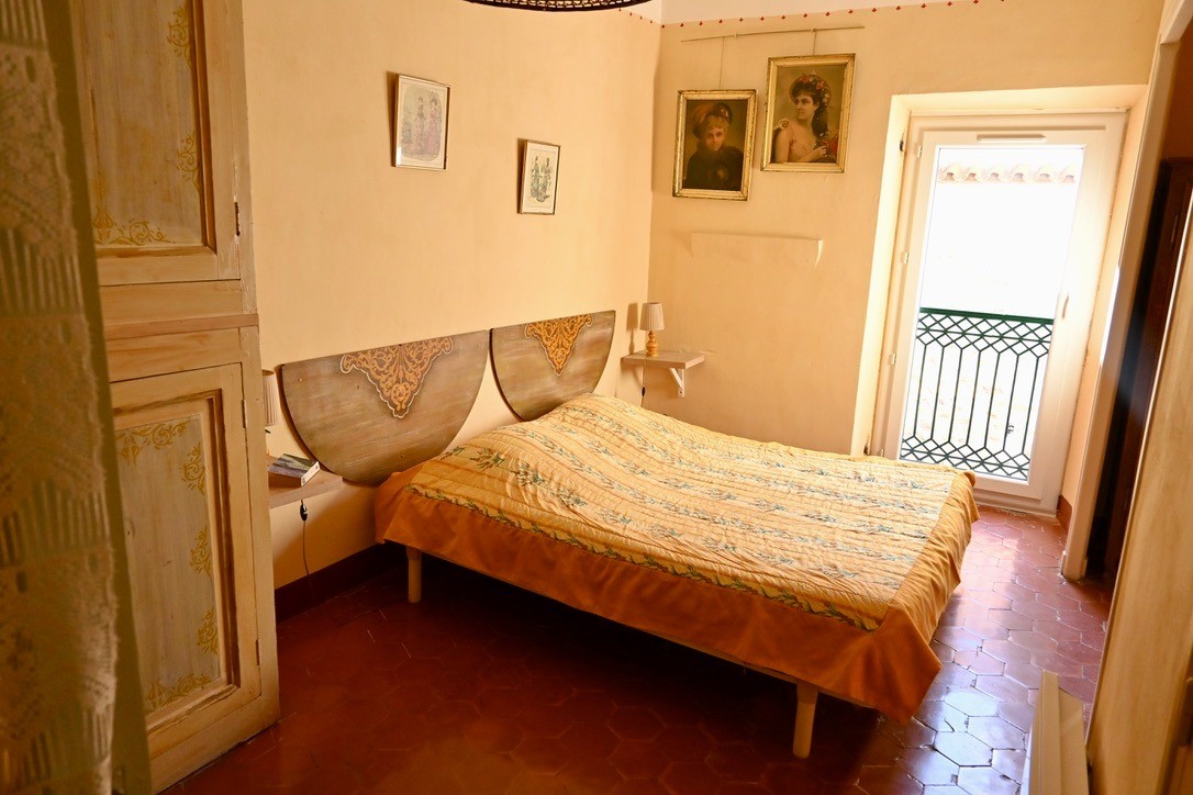 Chambre 1 communicante ou non avec la Chambre 2