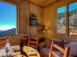 Coin repas vue vallée