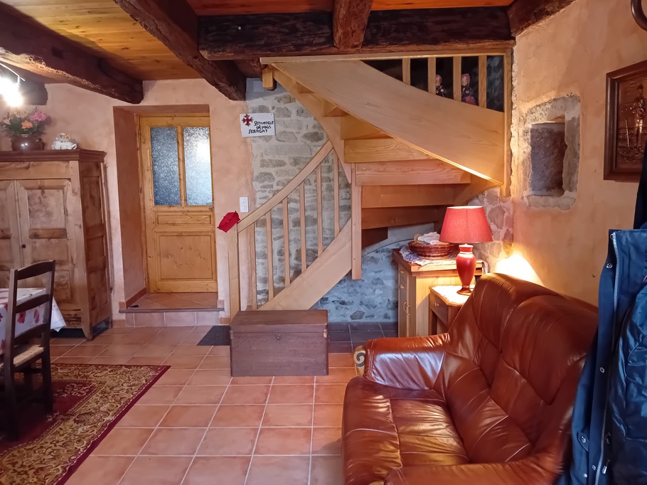 Salon confortable - Location saisonnière dans l'Aveyron