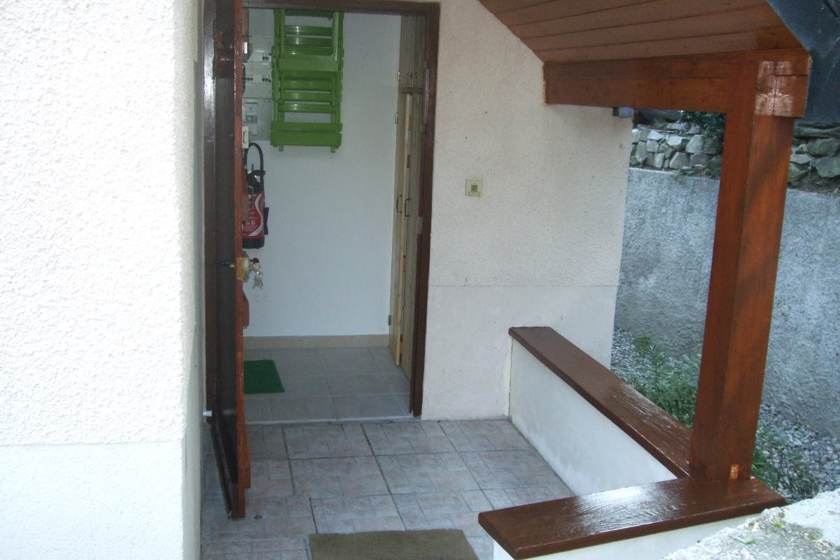 Terrasse avec vue sur le SAS