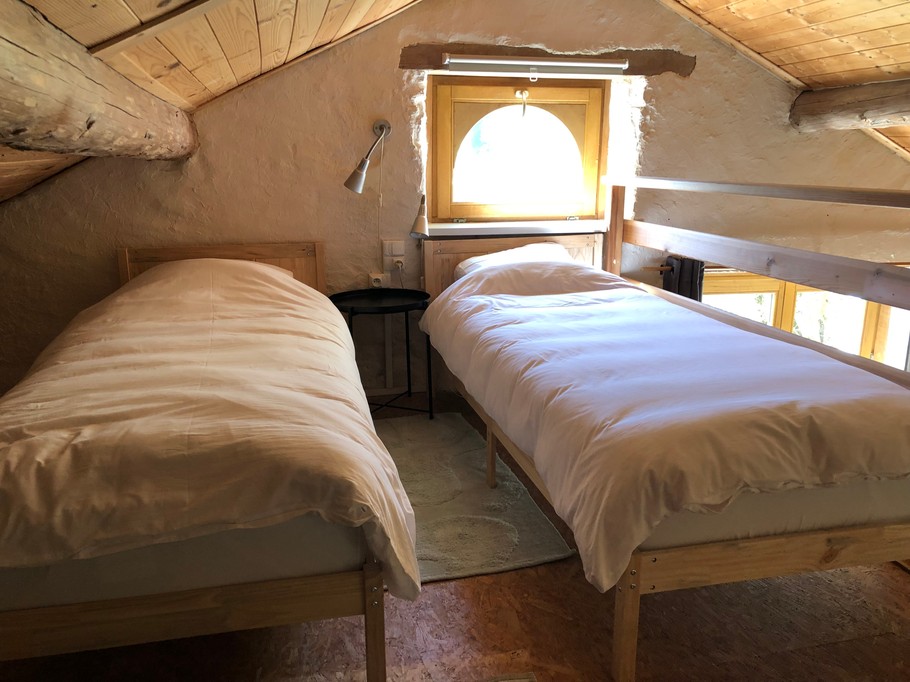 Mezzanine with two single beds - Gîte Boris, Plombières-les-Bains, Vosges