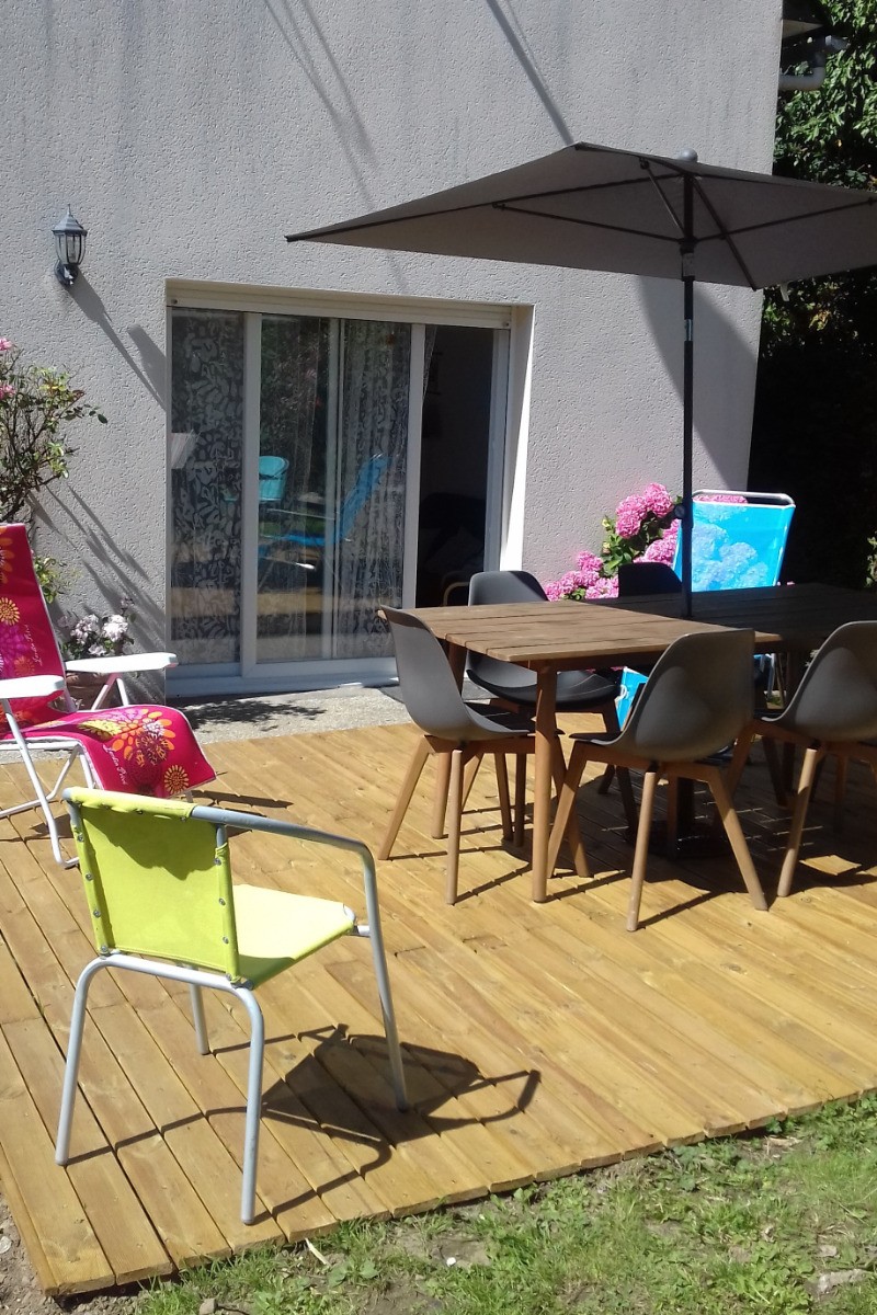 Location avec terrasse et jardin privatif clos