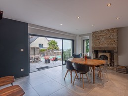 Salle à manger avec accès terrasse