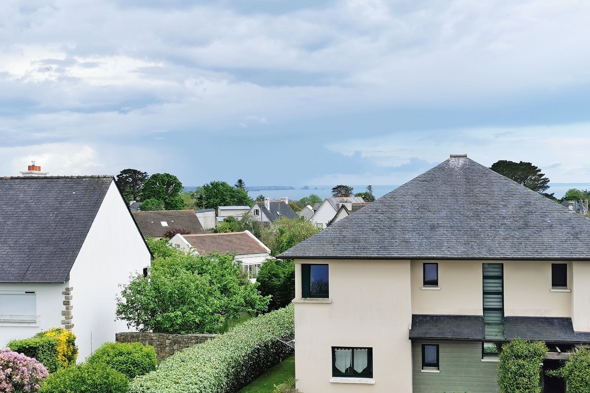 Vue sur la mer et le bout de la presqu'île de Crozon