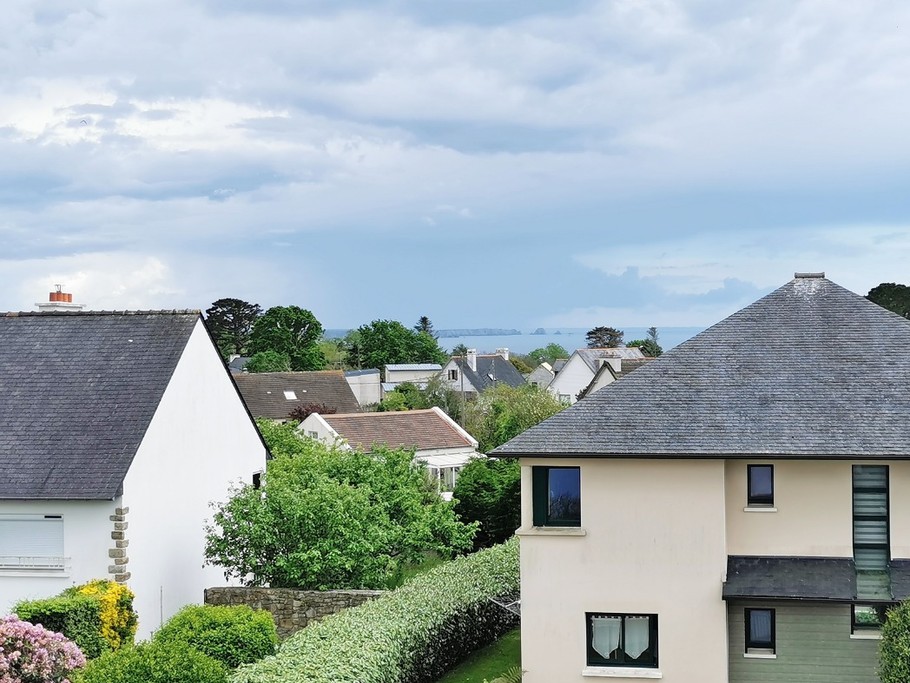 Vue sur la mer et le bout de la presqu'île de Crozon