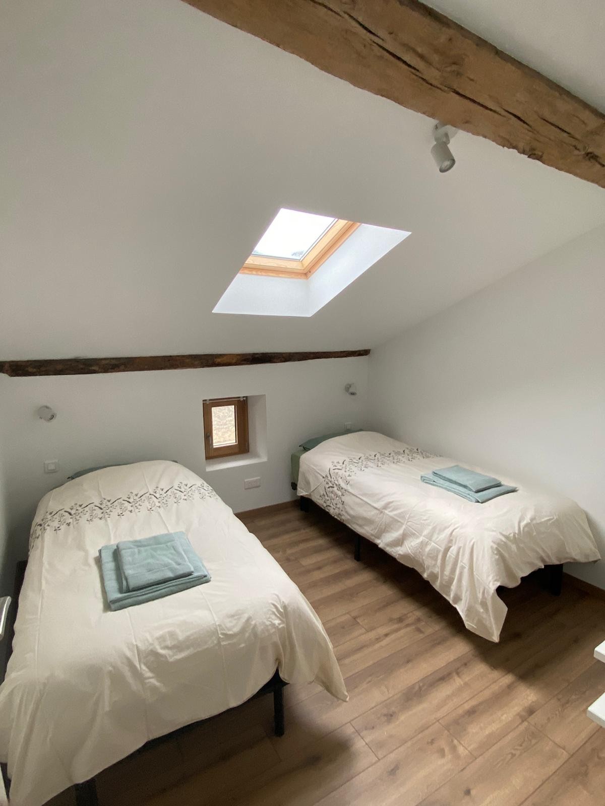 Chambre 2 lits simple