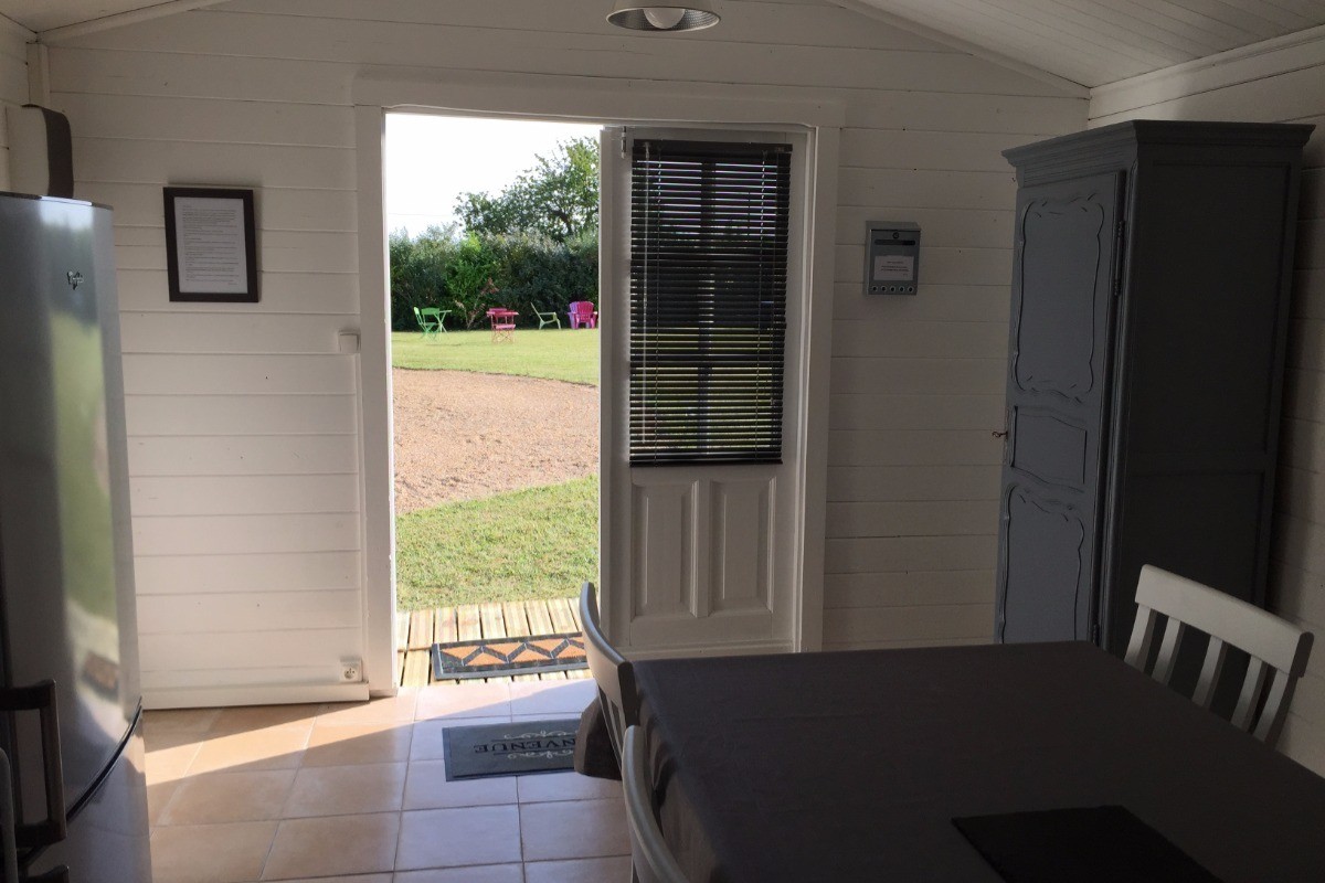 Chalet espace cuisine d'extérieur Les Laurielles, à proximité de la chambre