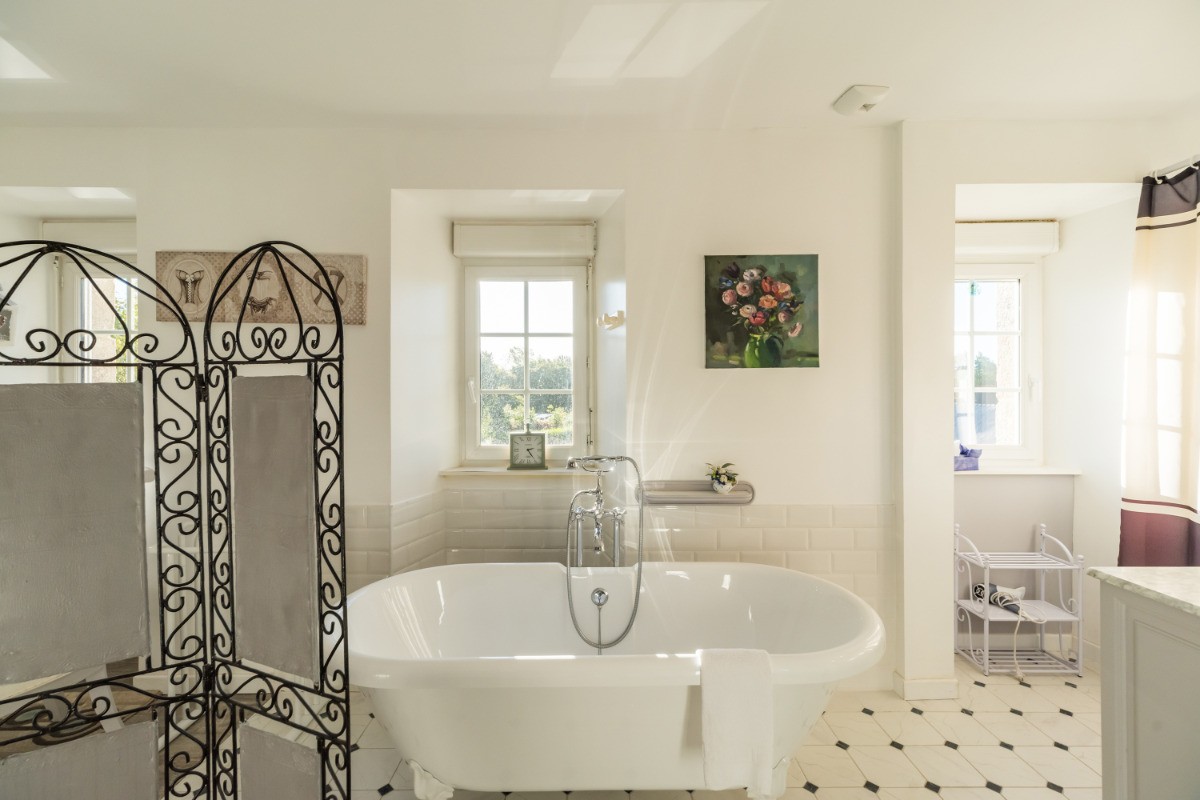Blanche Romantisme d'Antan - Suite pour 2 personnes - Tonquédec - Côtes d'Armor - Bretagne - Clévacances
