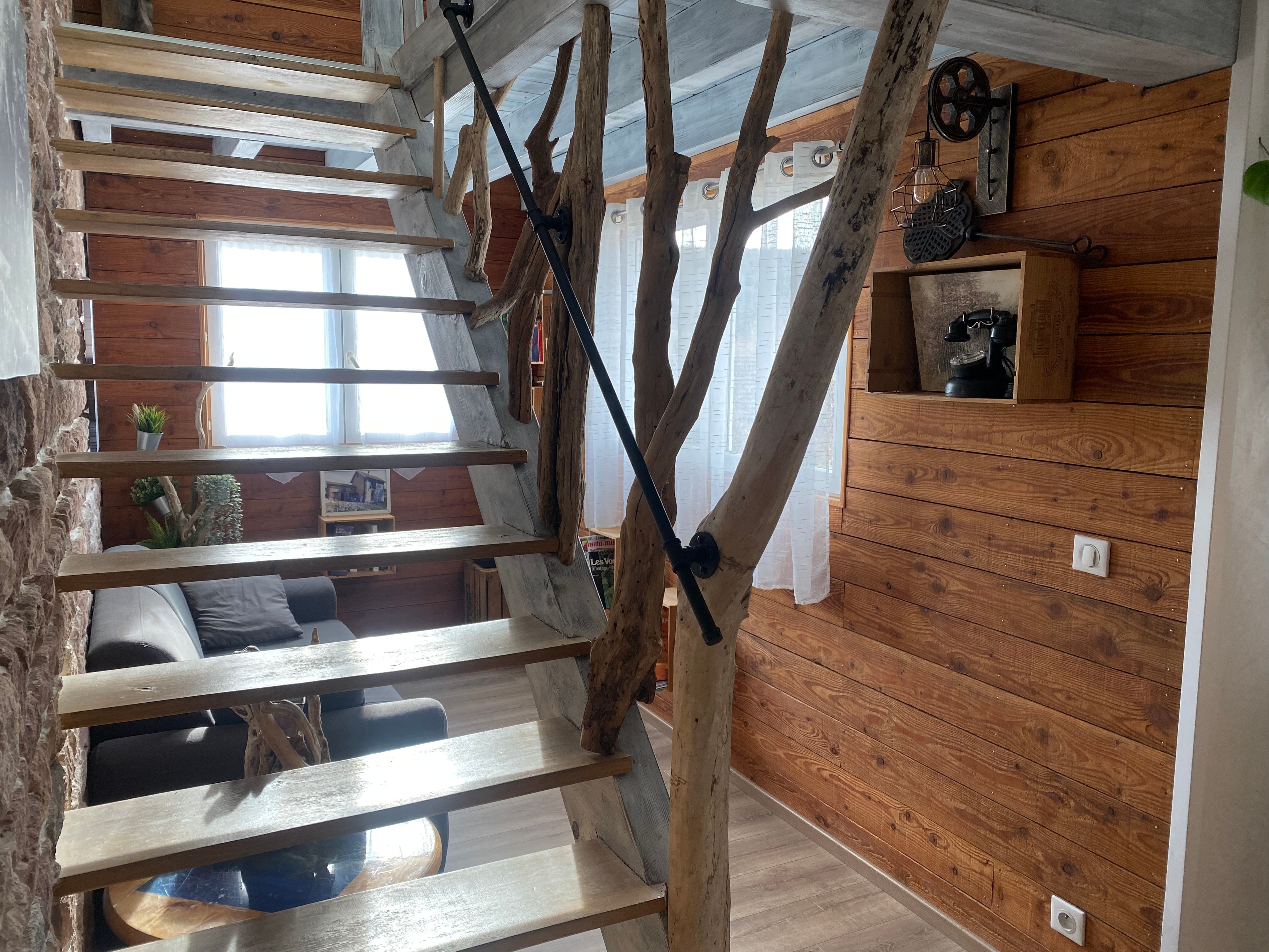 Gîte Ruine, esprit atypique, avec piscine et jacuzzi