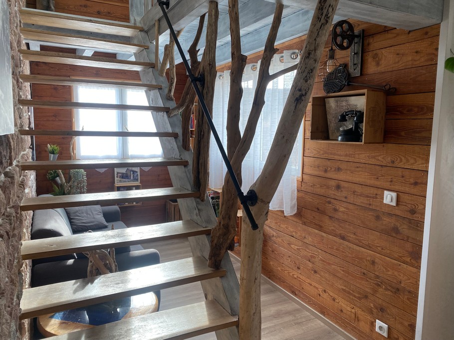 Gîte Ruine, esprit atypique, avec piscine et jacuzzi