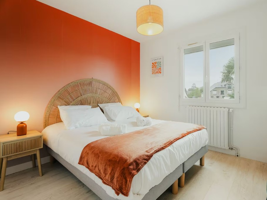 Chambre 1 pour 2 personnes au 1er étage (lit 160x200 cm