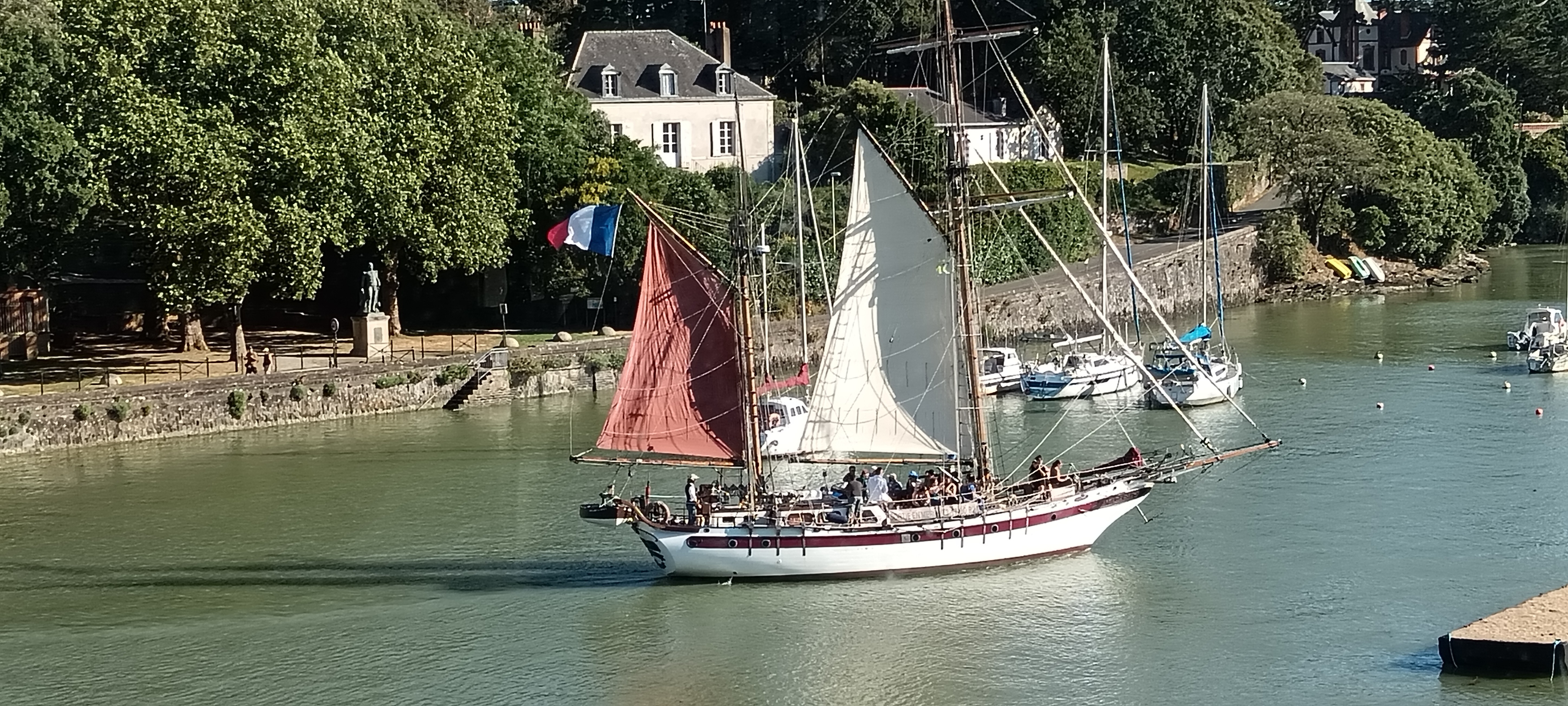 Le Corsair de Retz sur le vieux port de  Pornic