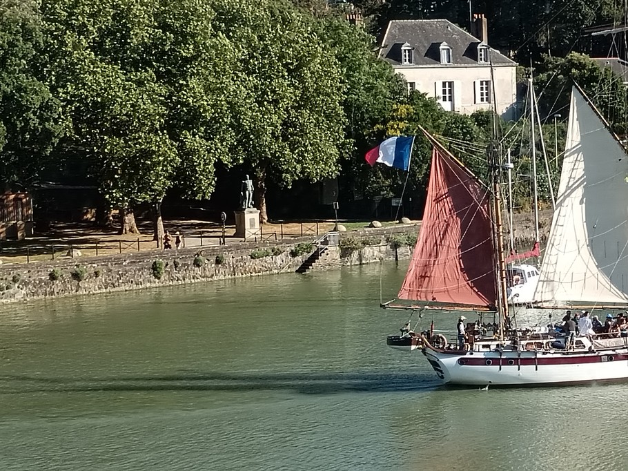 Le Corsair de Retz sur le vieux port de  Pornic