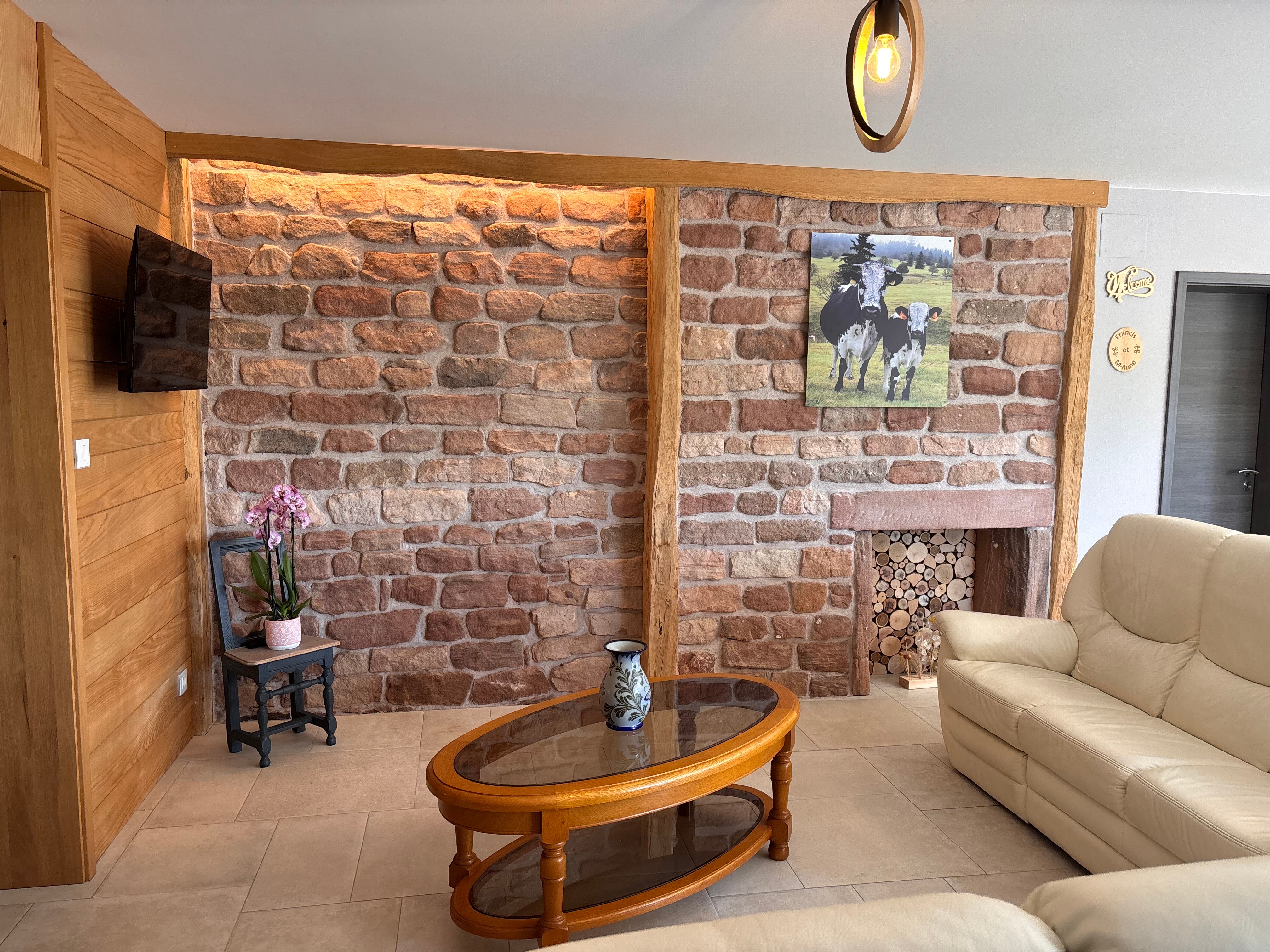 Salon - Gîte Chez Louis, Lépanges-sur-Vologne