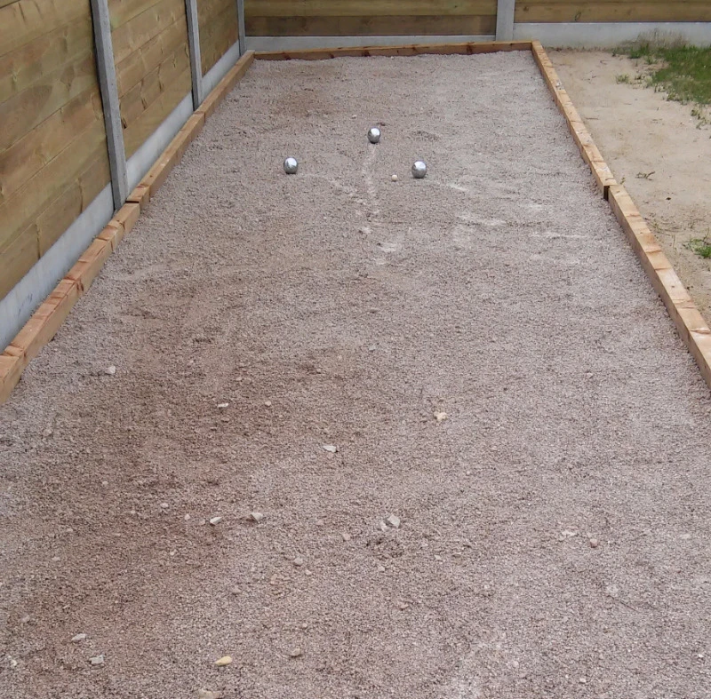terrain de pétanque