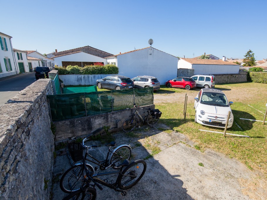 Le Petit Village n°7 - Parking