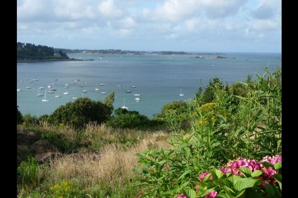 La vue sur la baie de Launay à 50m